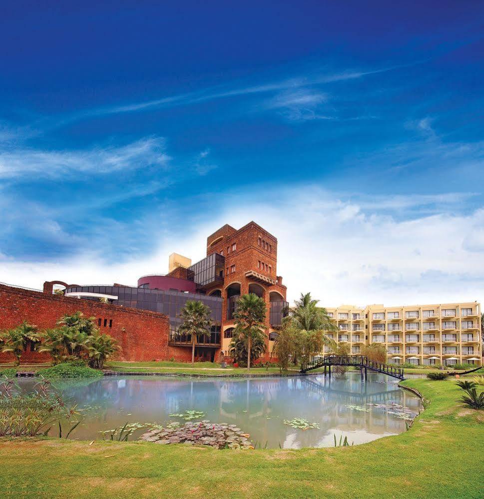The Ffort Raichak. Hotel Calcutá Exterior foto